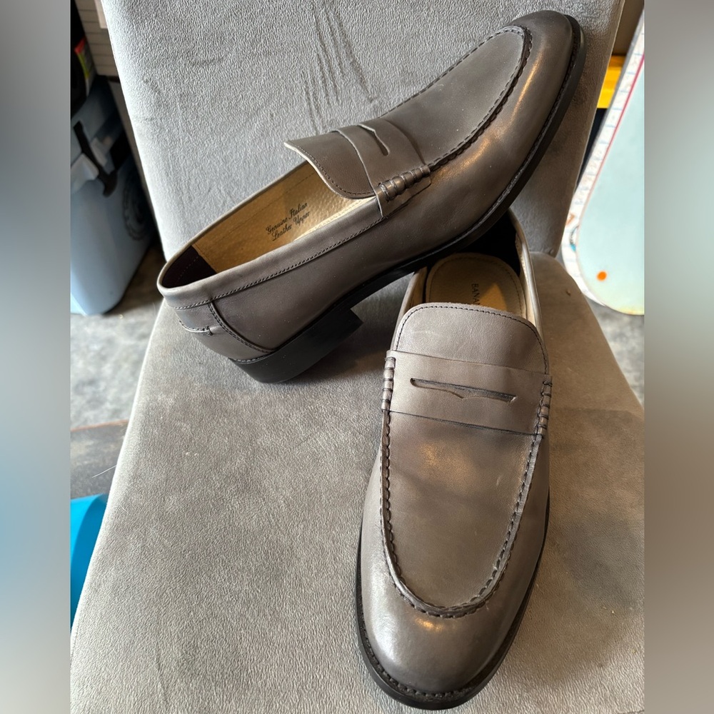 Banana Republic Men's Gray Leather Loafers 12M - Picture 3 of 7